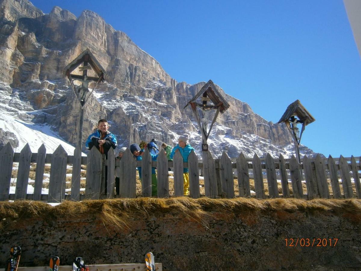 Agriturismo Luech Picedac ลาวาลเล ภายนอก รูปภาพ