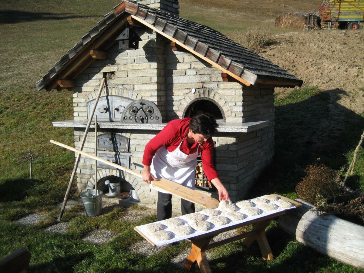 Agriturismo Luech Picedac ลาวาลเล ภายนอก รูปภาพ